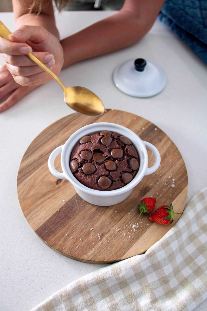 Healthy Brownie Baked Oats for breakfast