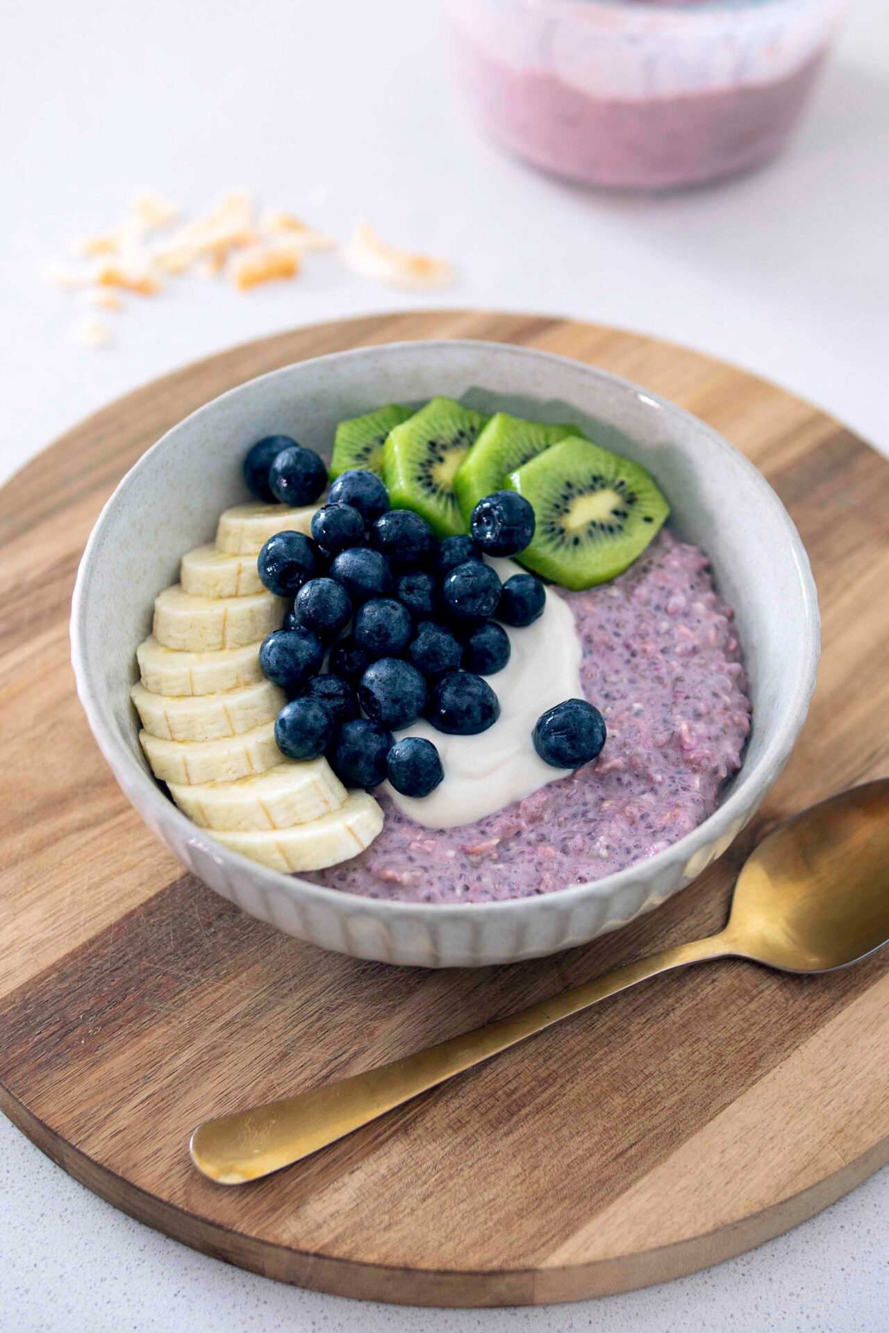 Pink quinoa overnight oats with delicious toppings