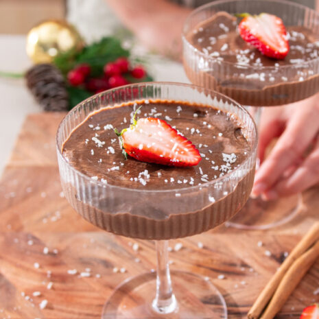 Christmas recipe of Gingerbread Avocado Chocolate Mousse in cocktail glasswear